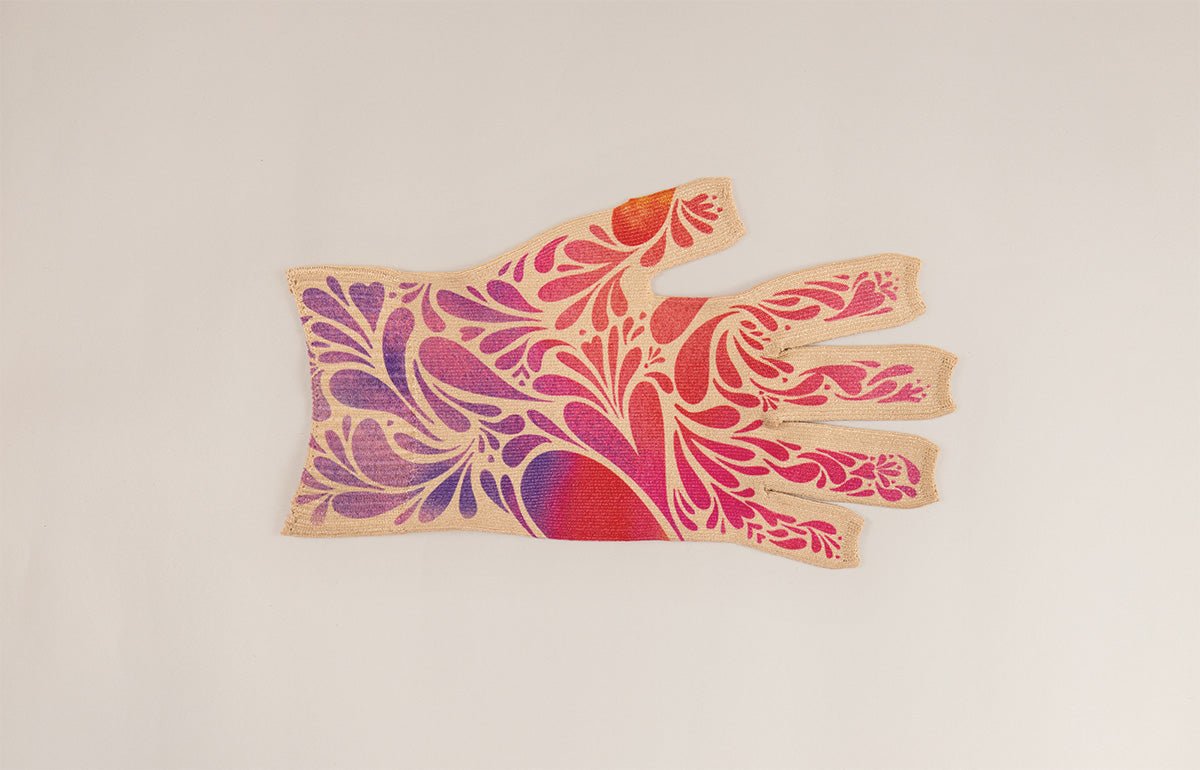 Heartprints Gradient Compression Glove - LympheDIVAs