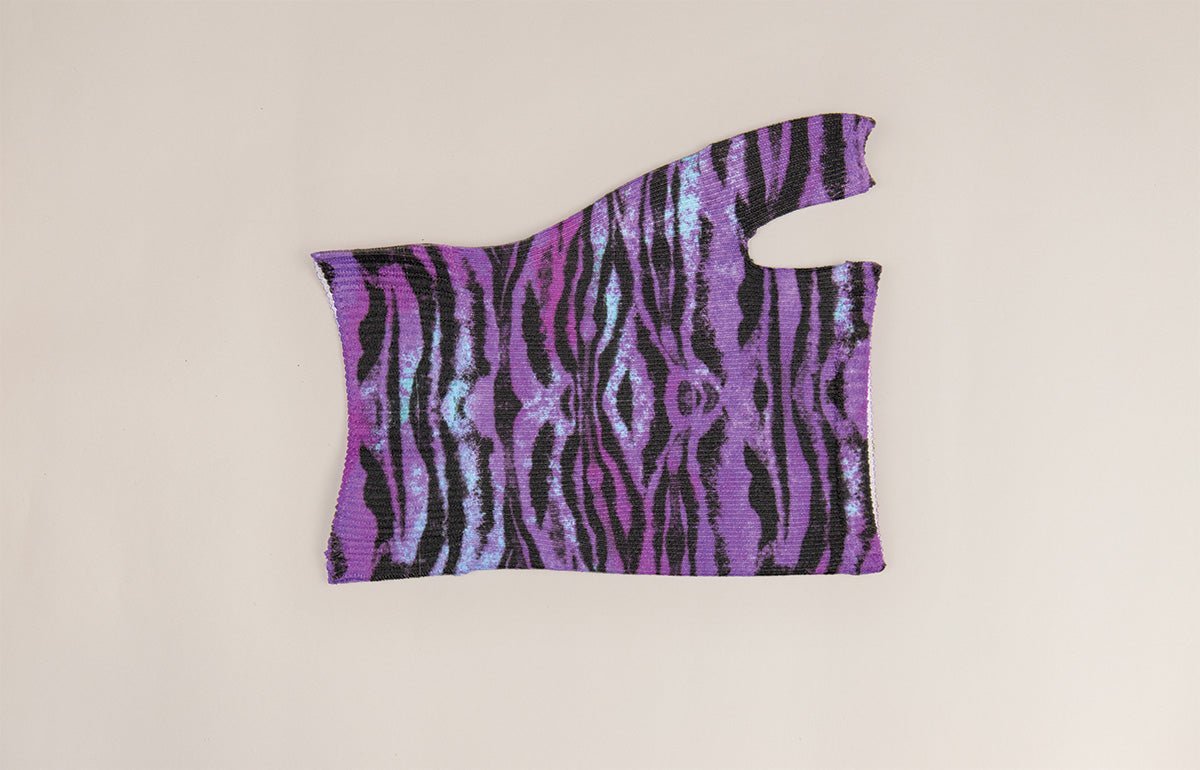 Phantom Gradient Compression Gauntlet - LympheDIVAs
