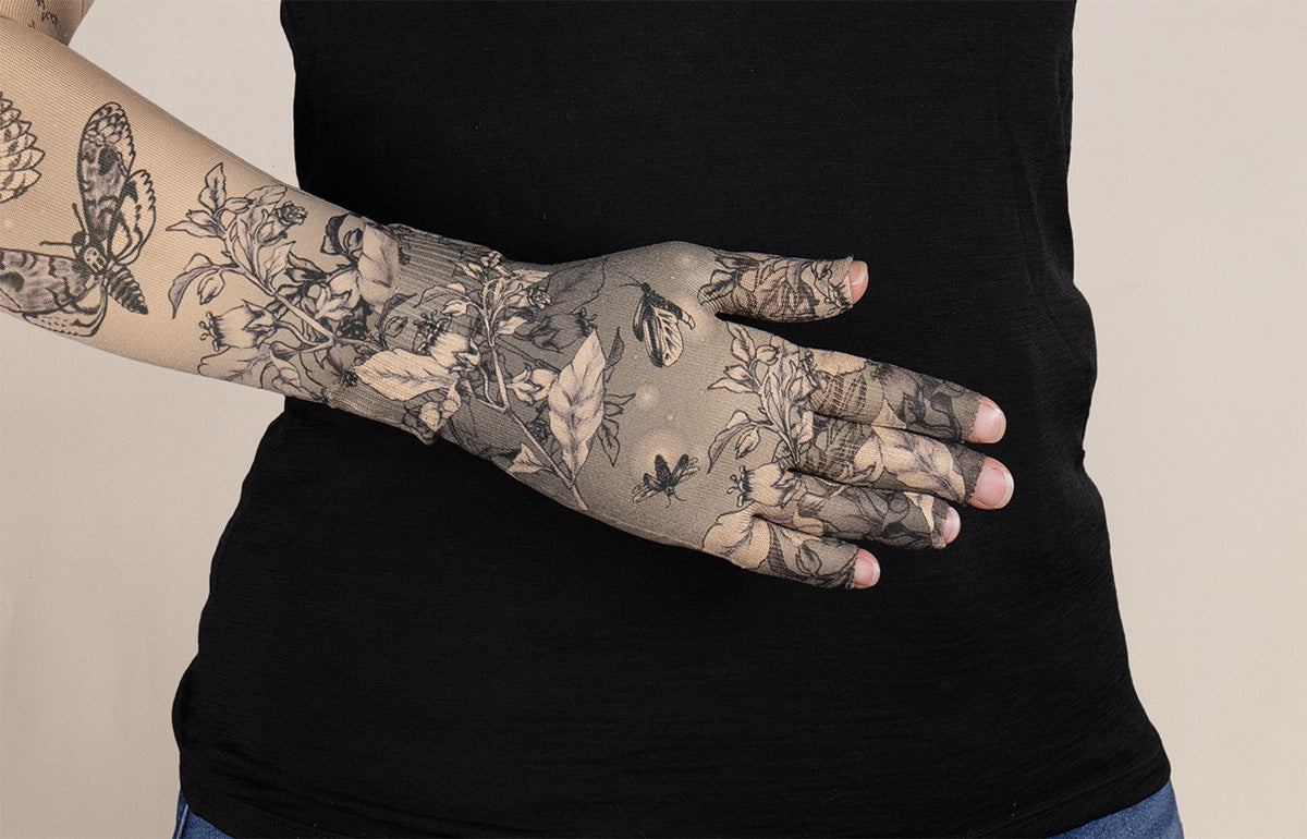 Nightfall Gradient Compression Glove