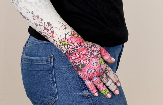 Bloomin Betty Light Gradient Compression Glove - LympheDIVAs