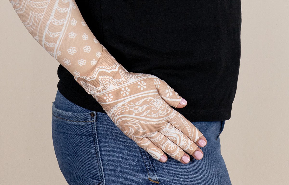 Daisy Tan Gradient Compression Glove - LympheDIVAs