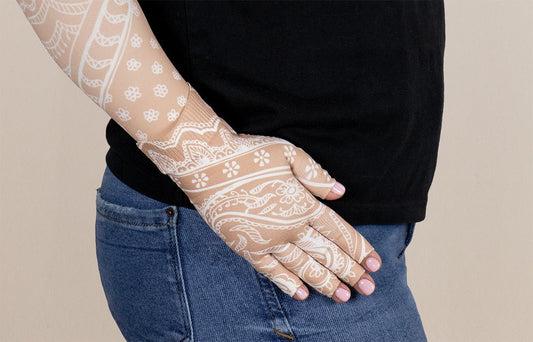 Daisy Tan Gradient Compression Glove - LympheDIVAs
