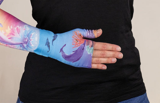 Dolphins Gradient Compression Gauntlet - LympheDIVAs