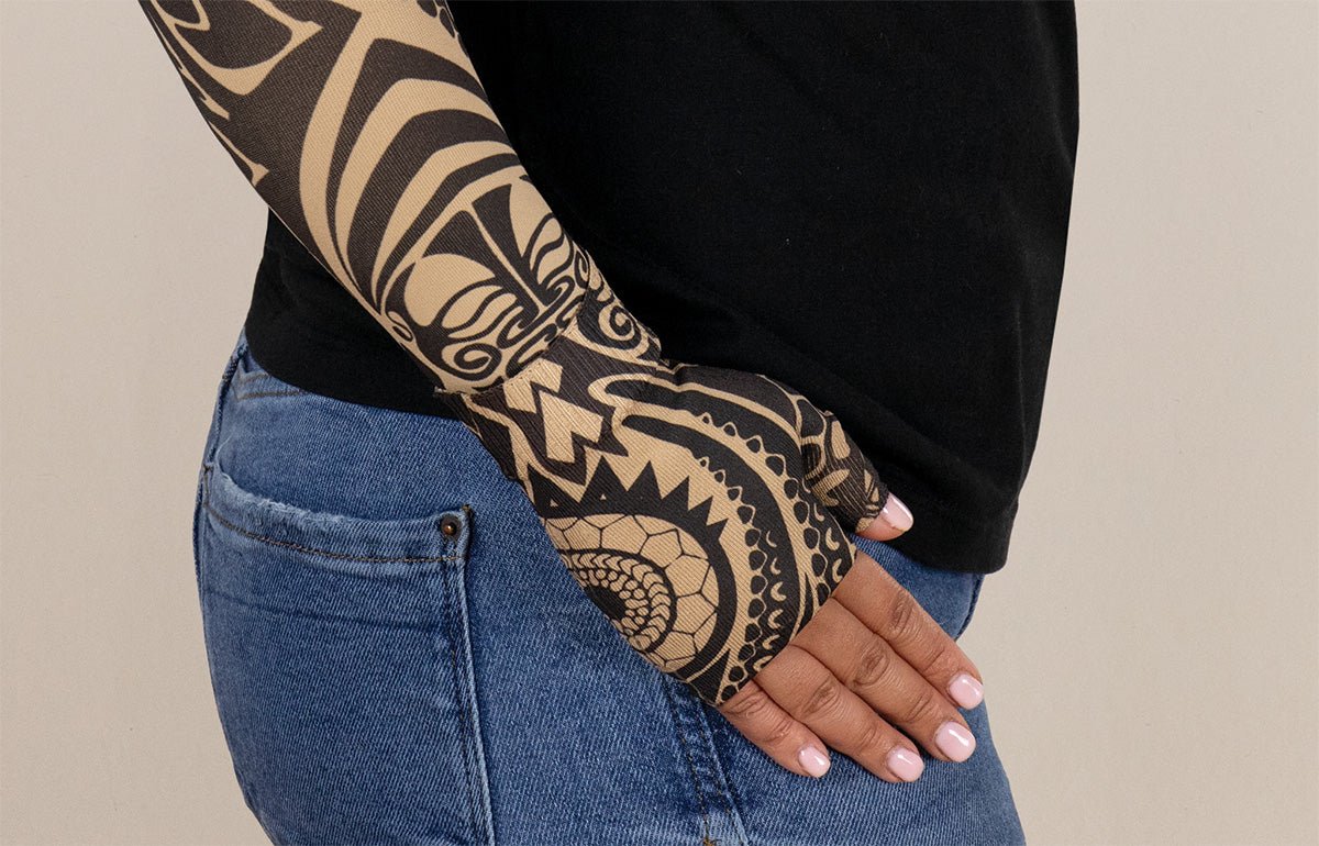 Fierce Beige Gradient Compression Gauntlet - LympheDIVAs