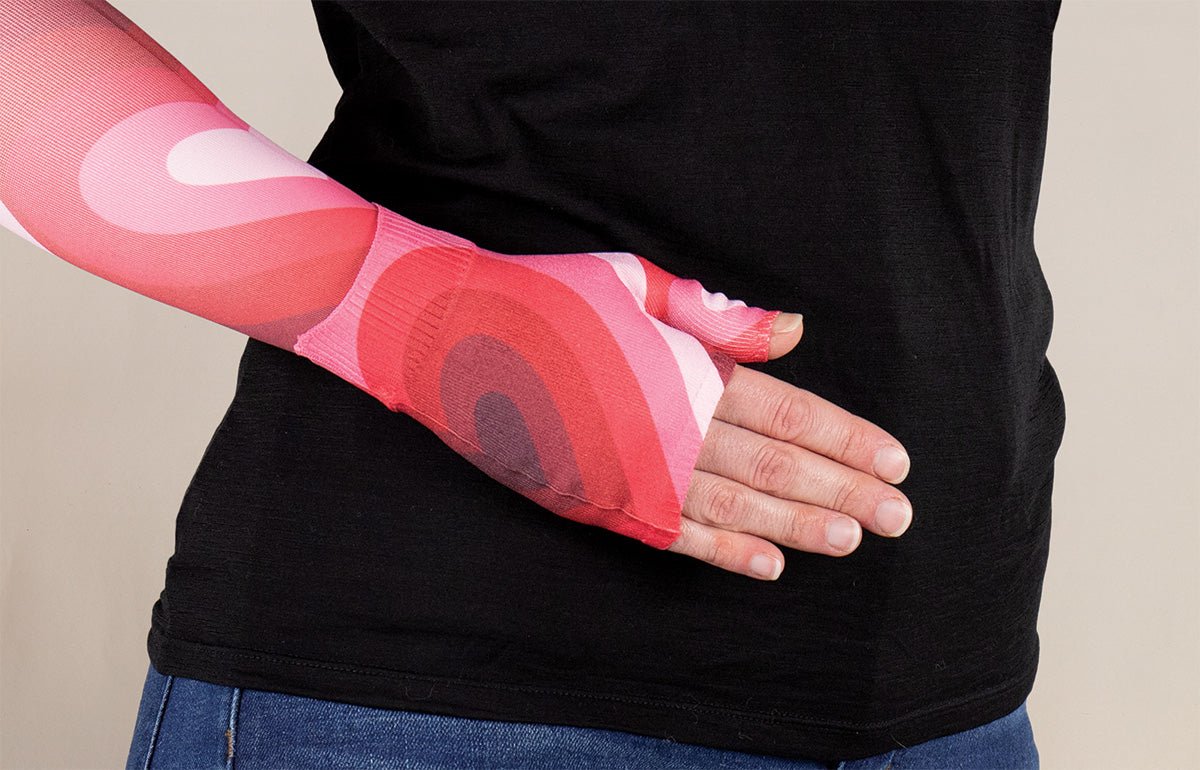 Lovestruck Gradient Compression Gauntlet - LympheDIVAs