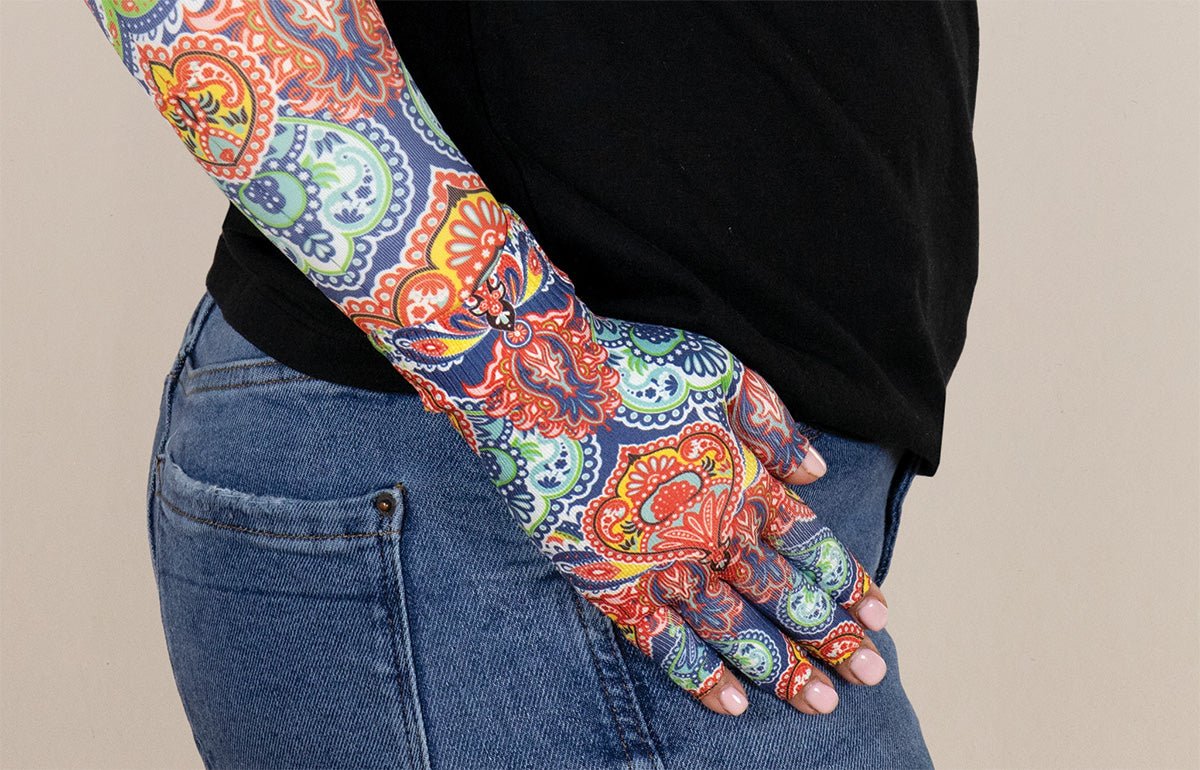 Oops Rack: Festival Gradient Compression Glove - LympheDIVAs