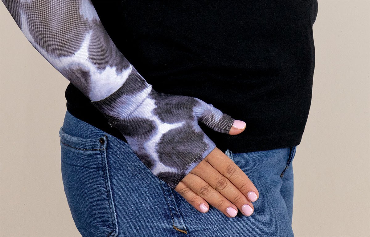 Oops Rack: Indigo Gradient Compression Gauntlet - LympheDIVAs