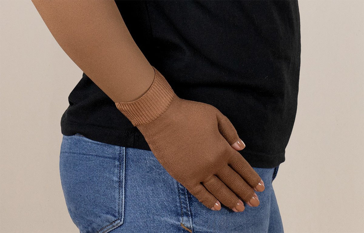 Oops Rack: Mocha Gradient Compression Glove - LympheDIVAs