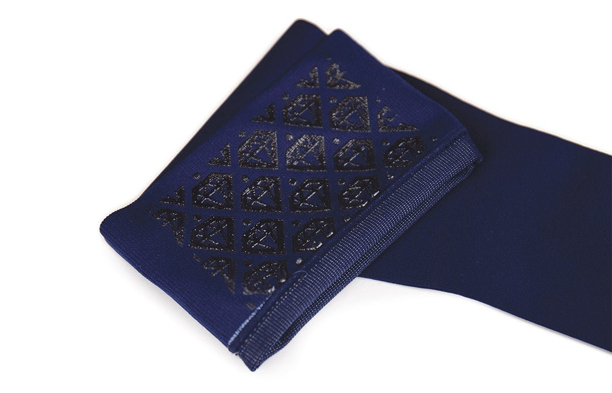 Oops Rack: Navy Gradient Compression Arm Sleeve - LympheDIVAs