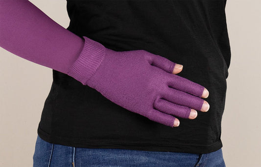 Oops Rack: Purple Gradient Compression Glove - LympheDIVAs