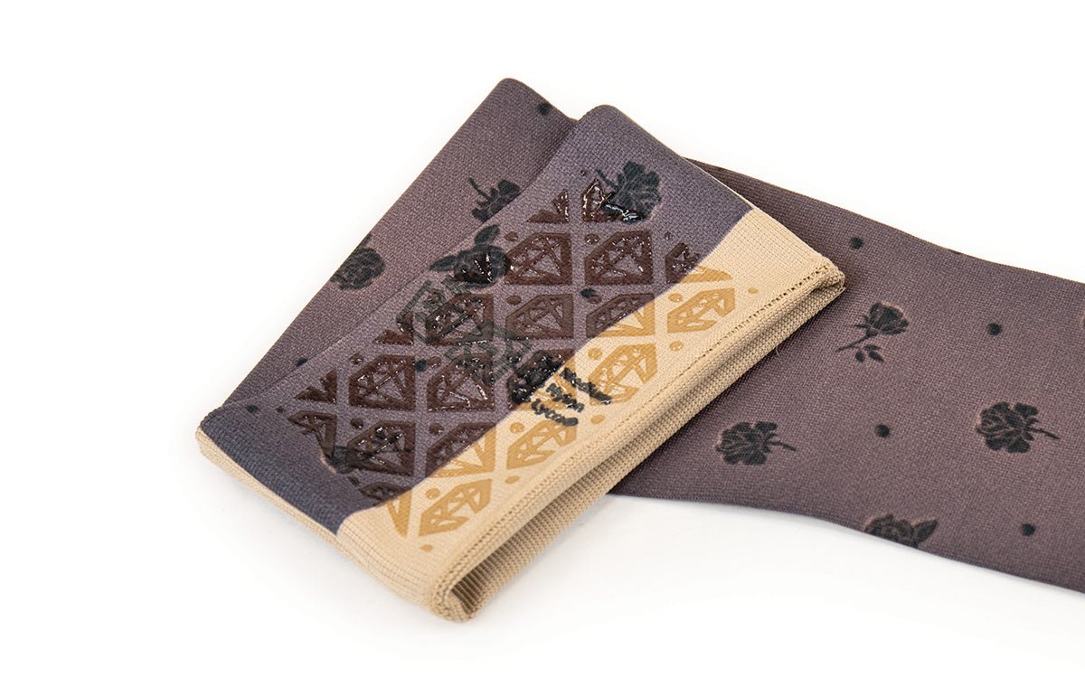 Oops Rack: Rose Noir Beige Gradient Compression Arm Sleeve - LympheDIVAs
