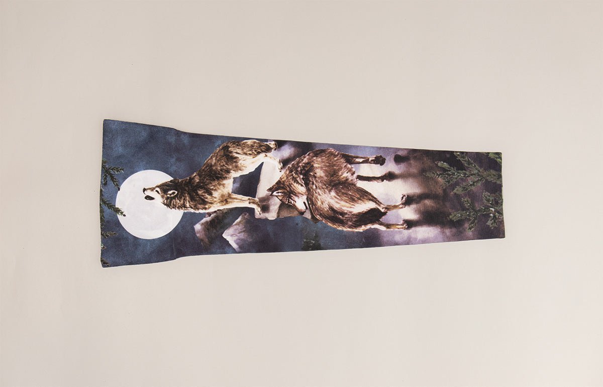 Oops Rack: Wolf Song Gradient Compression Arm Sleeve - LympheDIVAs