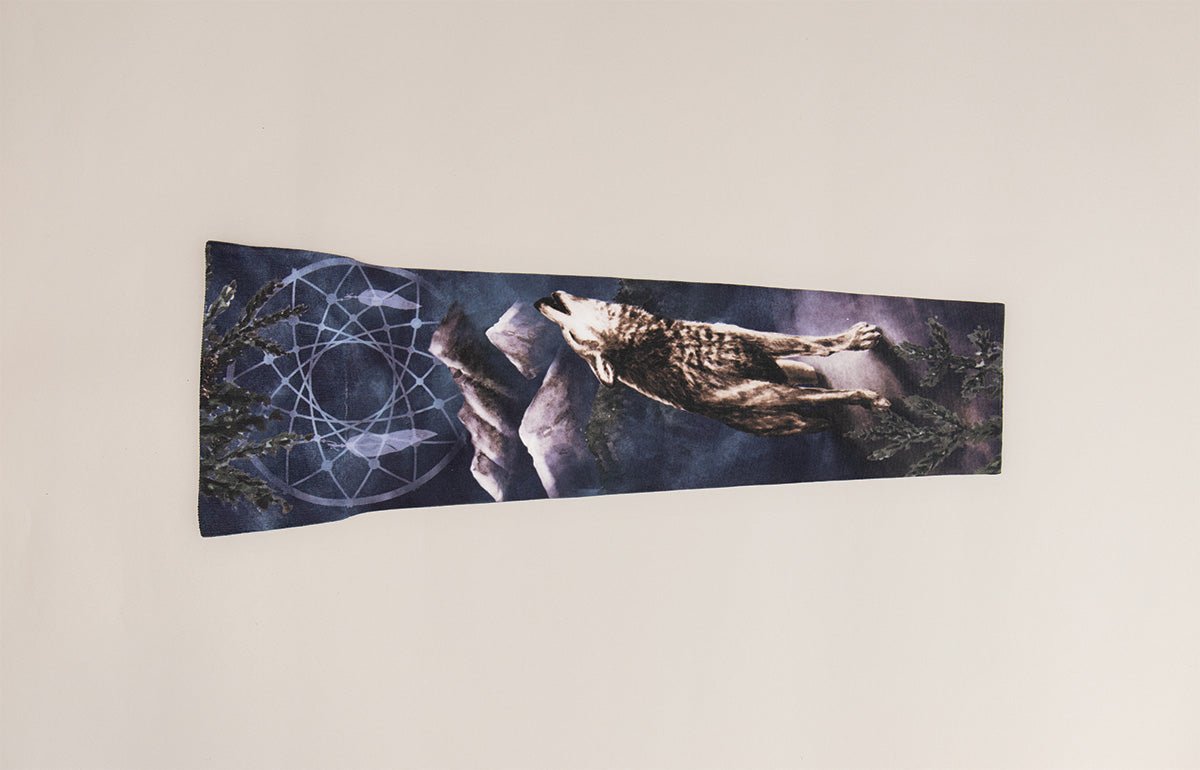 Oops Rack: Wolf Song Gradient Compression Arm Sleeve - LympheDIVAs