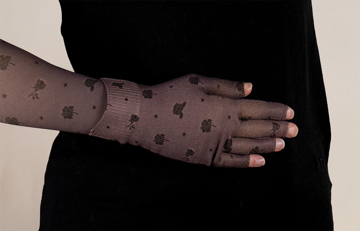 Rose Noir Beige Gradient Compression Glove - LympheDIVAs